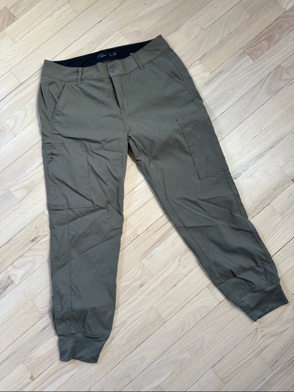 Prana Olive Green Cropped Cargo Pants